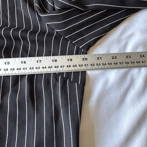 Fred David Women's Vintage Pinstripe‎ Sheer Satin Button Up Blouse Black Medium - Picture 10 of 14